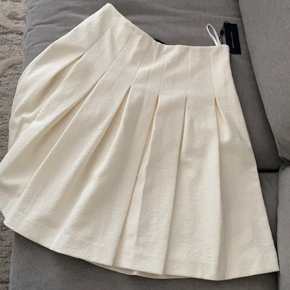 TOMMY HILFIGER Ivory Knee Length Pleated Skirt - Picture 3 of 4